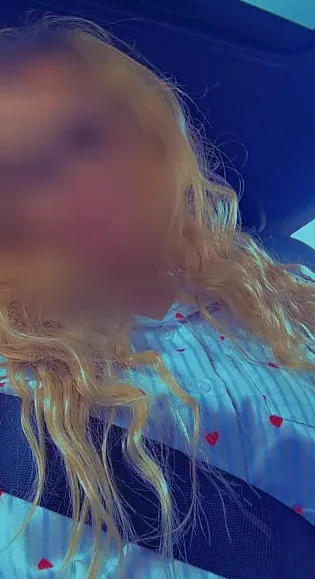 Ayse, 28