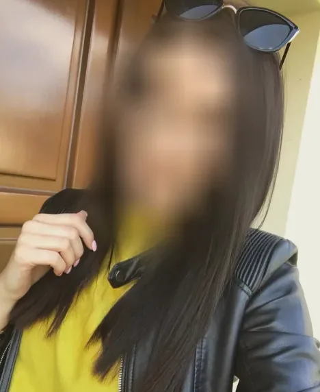 Emilia, 34