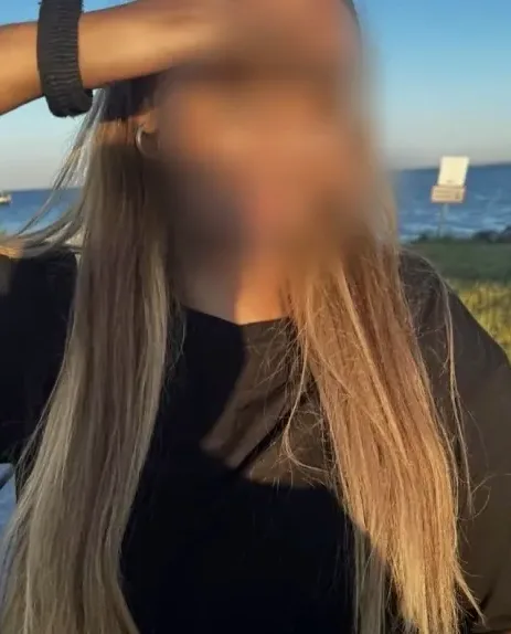 Jana, 20