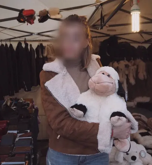 Julia, 35